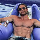 welovenakedmenn avatar